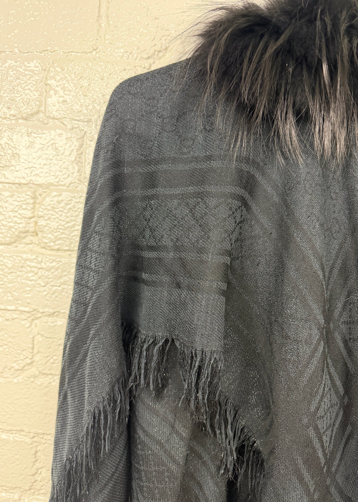 GUCCI CAPE WITH FOX FUR