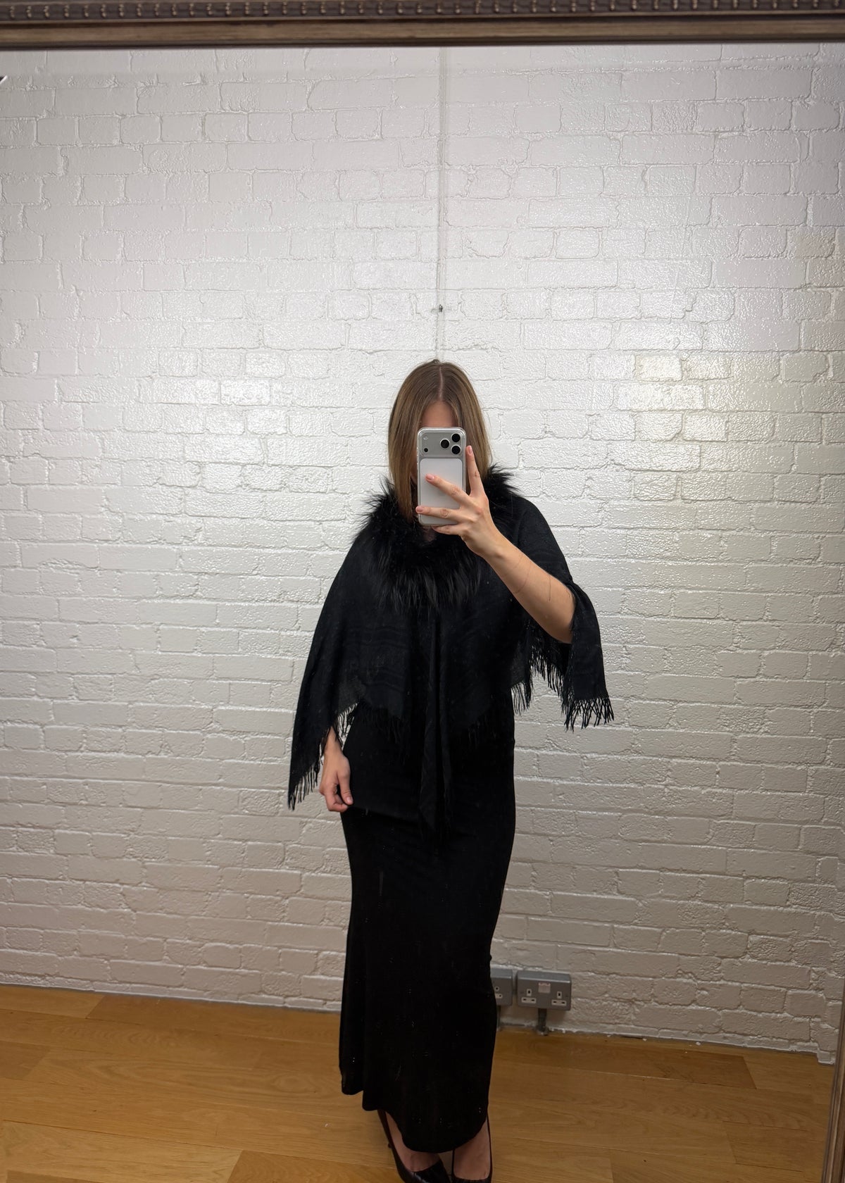 GUCCI CAPE WITH FOX FUR