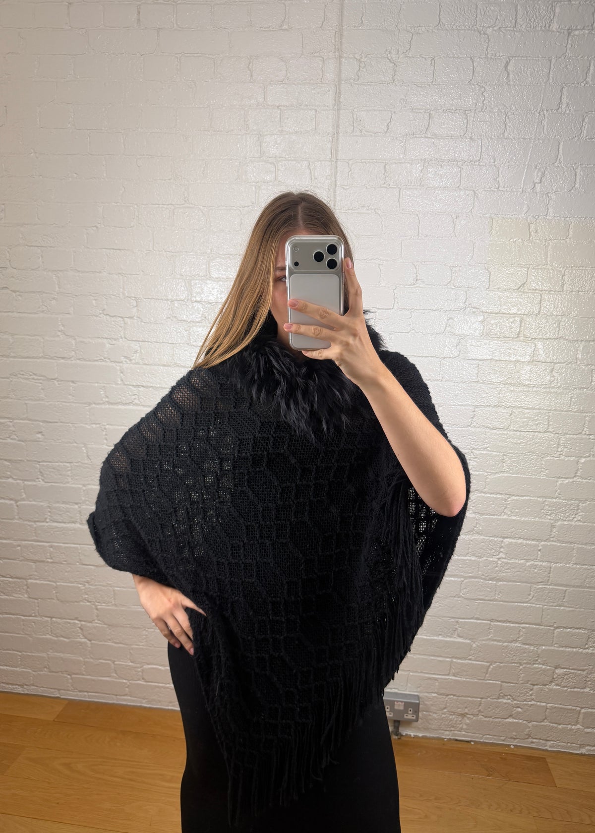FOX COLLAR PONCHO