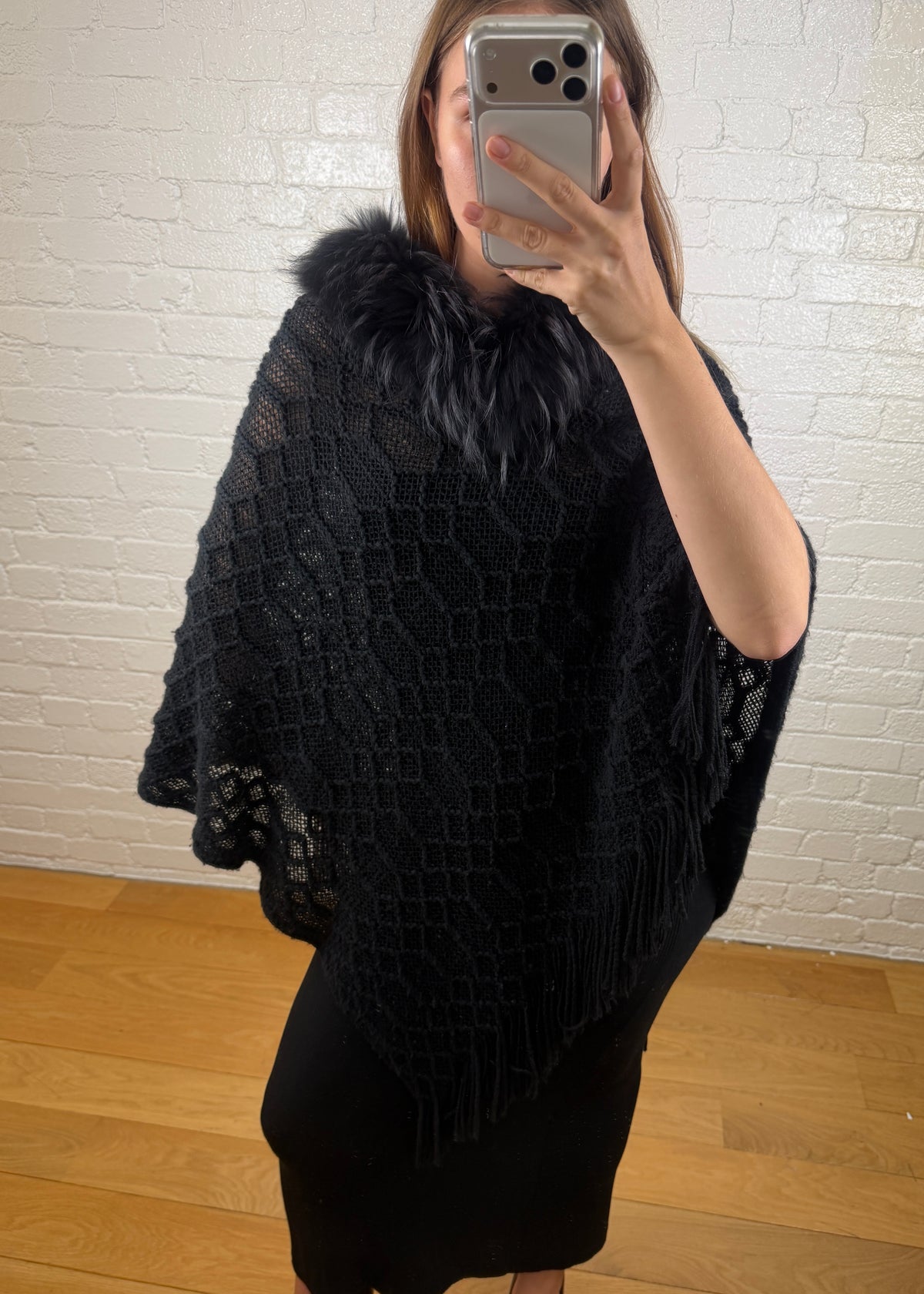 FOX COLLAR PONCHO