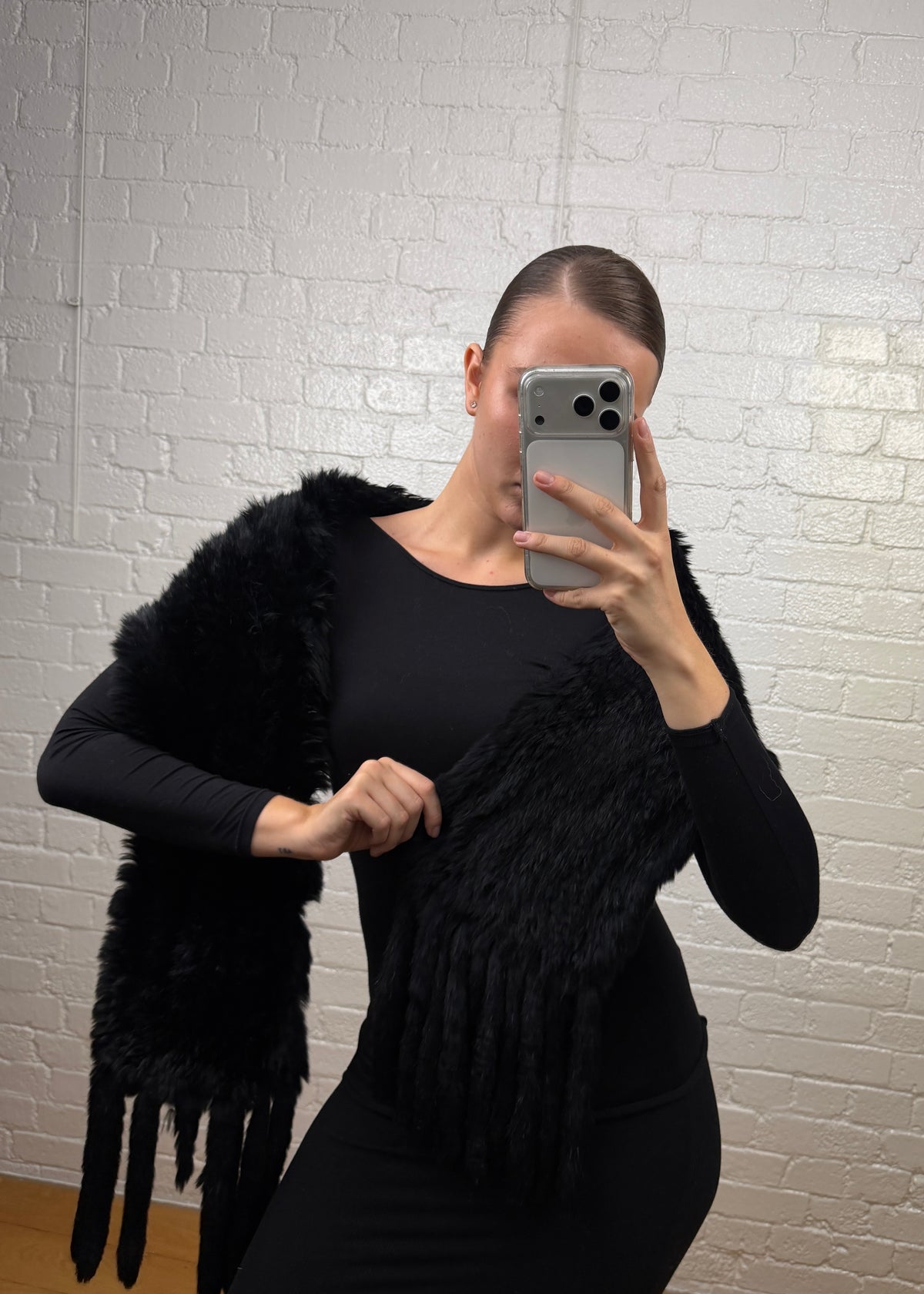 BLACK FUR SCARF