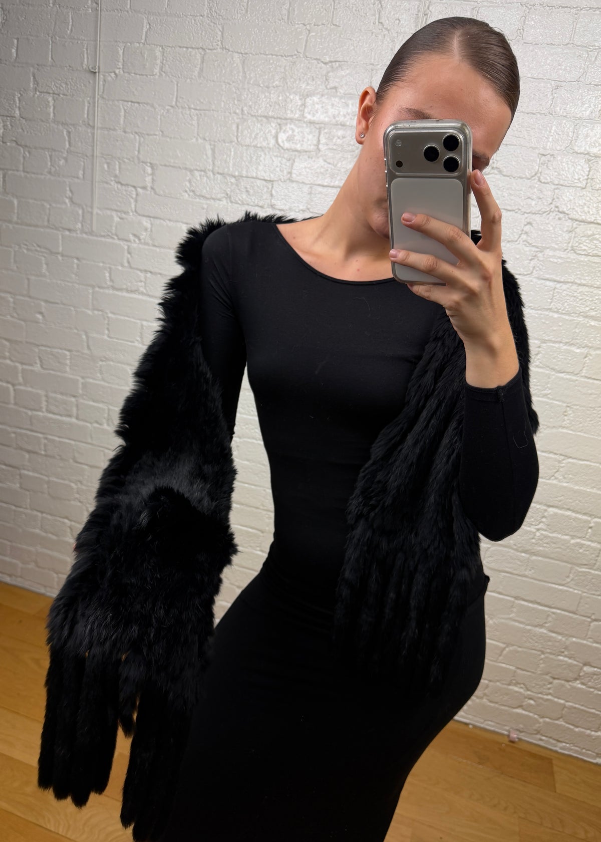 BLACK FUR SCARF