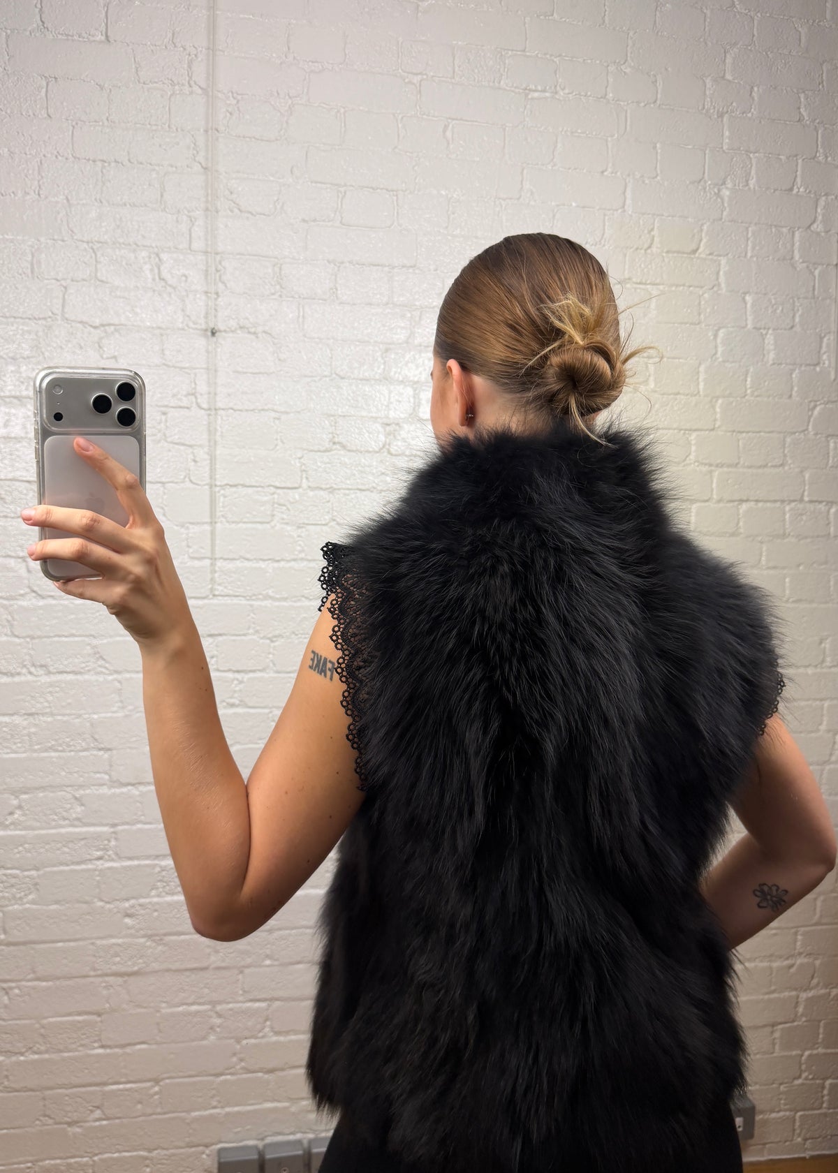 BLACK FOX GILET